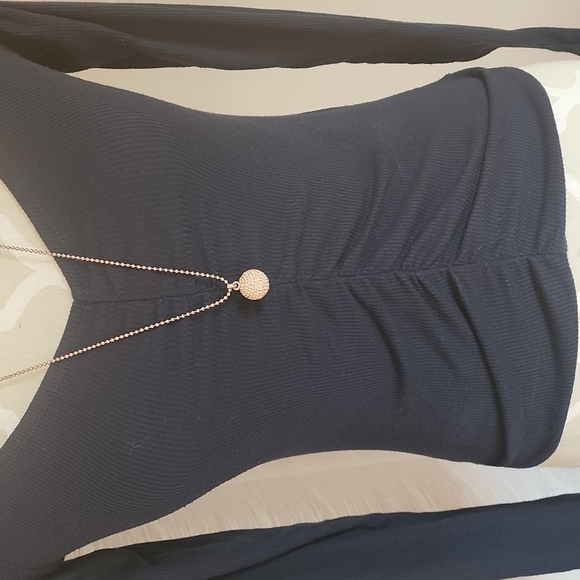 Hollister Cold Shoulder Top - Picture 2 of 3